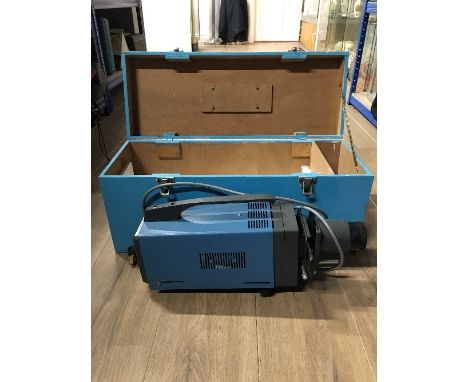 A VINTAGE RANK ALDIS TUDOR 2 PROJECTOR