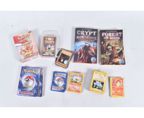A QUANTITY OF ASSORTED POKEMON, assorted cards, majority from the Base, Jungle, Fossil, Base Set 2, Team Rocket &amp; Expedit