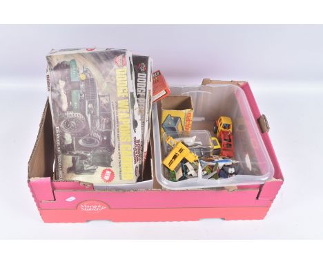A COLLECTION OF BOXED MODEL KITS AND LOOSE FIGURES, VEHICLES, AND ACCESSORIES, included is a Kiel Kraft Eeze Bilt Boat 'Otter