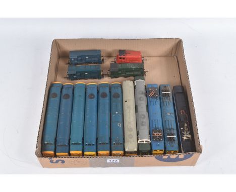 A QUANTITY OF UNBOXED ASSORTED OO GAUGE BRITISH RAILWAYS LOCOMOTIVES, 6 x Tri-ang class 37: No.D6830, renumbered No.D6859, No
