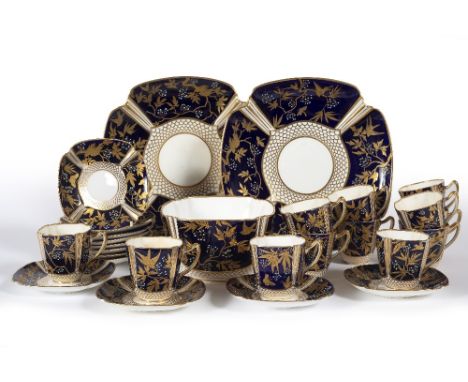 Copeland Spode Aesthetic movement part tea set to include: cups, saucers, bowl etc 