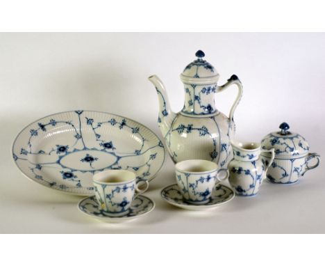 NINETEEN PIECE ROYAL COPENHAGEN 'ONION' PATTERN BLUE AND WHITE PORCELAIN COFFEE SERVICE FOR EIGHT PERSONS, comprising; COFFEE