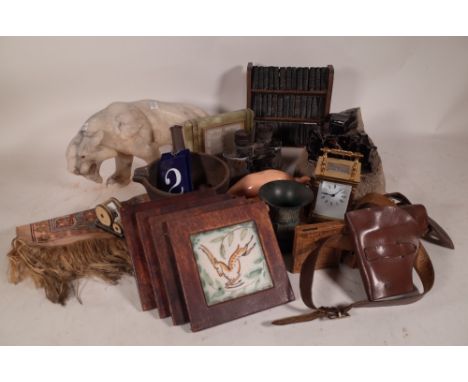 Collectables, including; miniature books, malachite dish, pestle and mortar, carriage clock and sundry, (qty). 