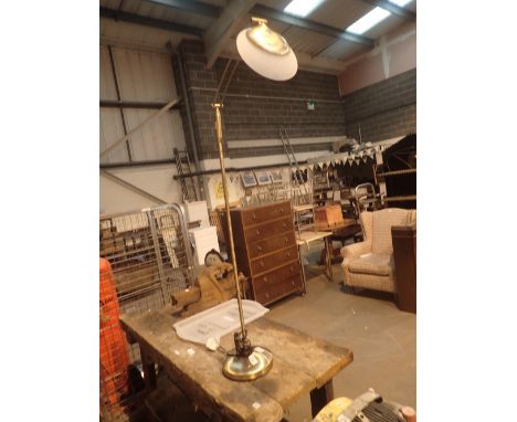 Large brass free standing floor lamp CONDITION REPORT: The electrical items included in this lot have been PAT tested and hav