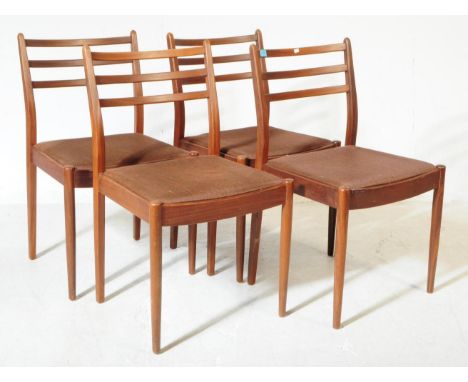 G-Plan - Victor B Wilkins - A set of four mid 20th century 1960s Victor B. Wilkins for G-Plan teak wood dining chairs. The di