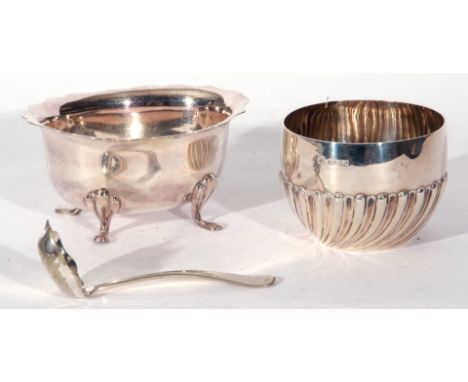 Victorian circular sugar basin with ribbed decoration, Sheffield 1887, together with a further silver plated straining spoon 