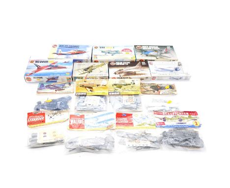 Airfix and Frog 1/72 scale model aircraft kits, fifteen including Frog ref. F192F Messerschmitt Bf109F; Airfix ref. 1404 Supe