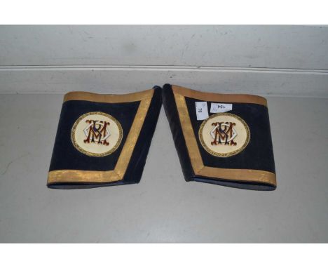 Pair of epaulettes with enamelled detail
