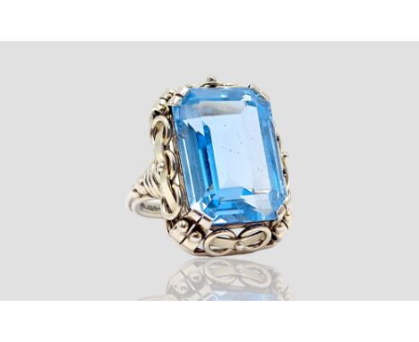 Antiker Ring aus Silber 835/000 , gefasst mit einem Topas? , RG :54 , 9,2 g