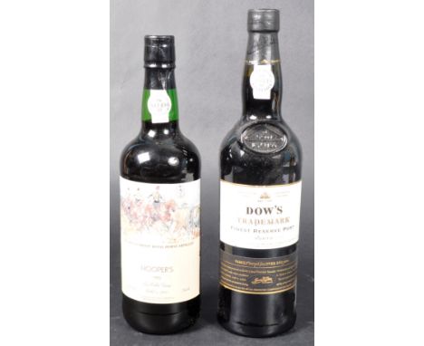 Two (2) 750ml / 75cl bottles of Port to comprise of; a 1995 bottle of Hooper's Late Bottled Vintage, bottled in 2000, bottle 