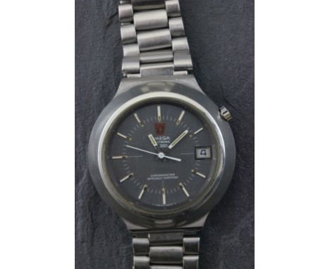 Gents stainless steel Omega Electronic Chronometer with sweep second hand, date box, grey dial, and original stainless steel 