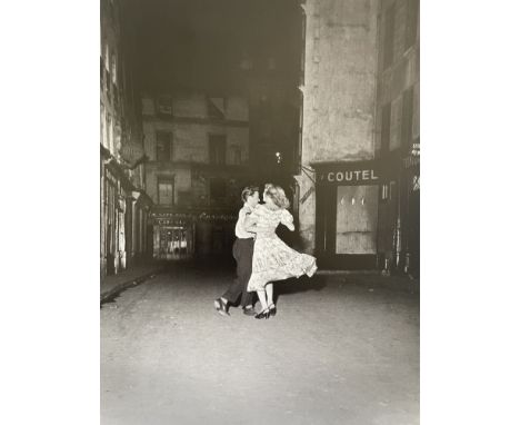 Robert Doisneau "Untitled" Offset Lithograph.Measures (approx): 14.75 x 12.5.Verso is blank.Printed circa 1980â€™s.