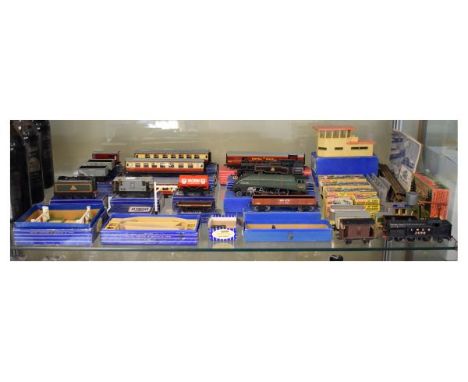 Model Railway - Hornby Dublo - A collection including locos, carriages, rolling stock and accessories   Condition: 