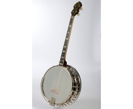 Tenor Banjo, The Bacon Banjo Co. Inc., Groton Connecticut, Modell Silver Bell No.1, Seriennummer 24910, vernickelte Hardware,