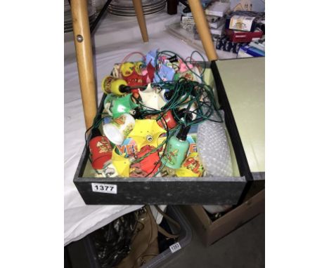 A box of vintage Christmas tree lights a/f ****Condition report**** These are just tree lights