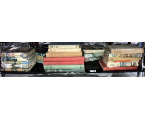 A quantity of vintage children's book