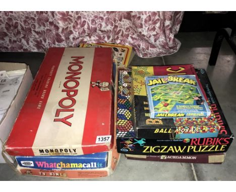 A collection of vintage games, completeness unknown