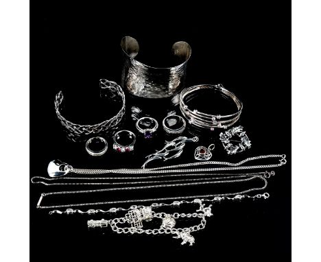 Various modern silver jewellery, including cuff bangles, brooch, ring, pendants etc, 162g grossLot sold as seen unless specif