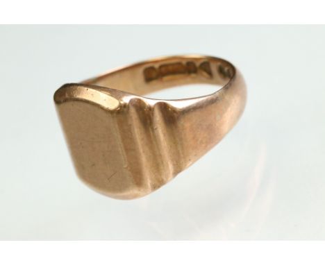 Edwardian 9ct rose gold signet ring, plain polished faceted curved square head, dimensions approx 14mm x 12mm, stepped should