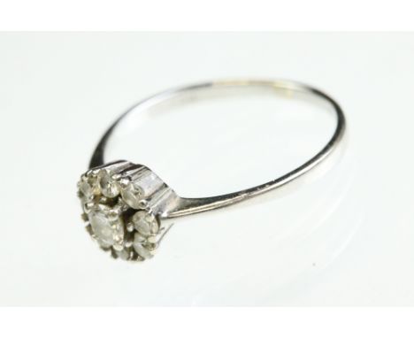 Diamond 18ct white gold cluster ring, round brilliant cut diamonds, total diamond weight approx 0.40 carat, claw settings, ta