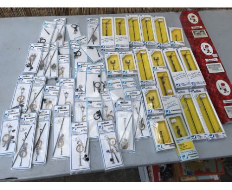 Viessmann railway accessories OO gauge, including lighting and signals, also includes 3x Campbell boxed railway model kits