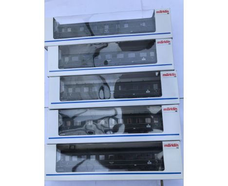 Marklin railway, HO scale, Carriages, boxed , #43221, 43211, 43231, 43201 and 43261