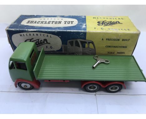 Shackleton, Foden FG Flat bed, boxed Mechanical scale model with key