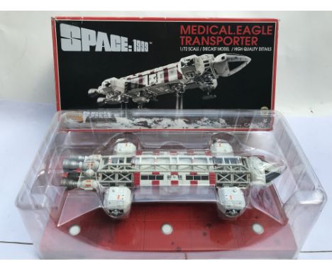 Gerry Anderson Space 1999, Eagle Medical transporter, 1:72 scale diecast model