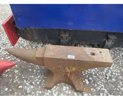 A VINTAGE BLACKSMITHS ANVIL LENGTH 64CM 