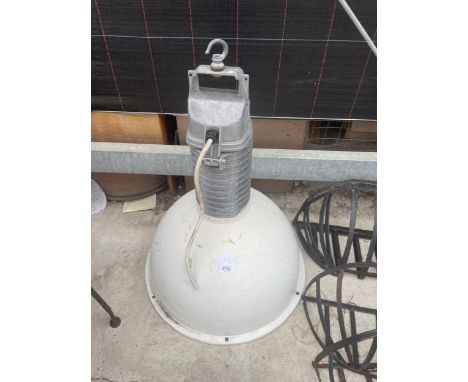 A LARGE INDUSTRIAL STYLE LIGHT WITH ALLOY SHADE 