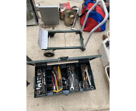 A TOOL BOX WITH TROLLEY AND VARIOUS TOOLS TO INCLUDE SPANNERS, PLIERS, SCREWDRIVERS, SOCKETS ETC 