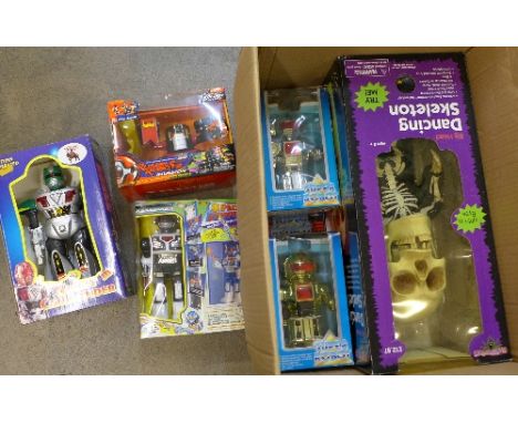 Six robot toys, boxed