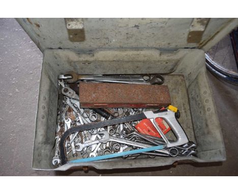 METAL TOOLBOX CONTAINING VARIOUS SPANNERS, ETC