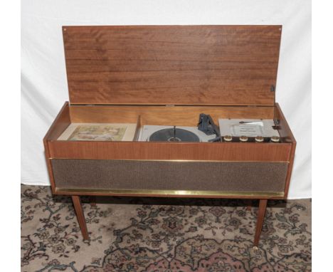 Stereo Sound record player with LP’s