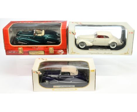 Mixed 1/18th scale American Car group (1)Guiloy 65810 Delahaye Cabriolet - metallic green (2) Signature Models 1936 Cord 810 