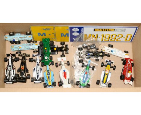 Scalextric group of loose Vintage &amp; Modern cars mainly Formula One types including "John Player Special"; "Benetton"; Ren