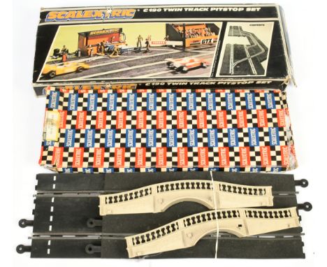 Scalextric group including - Boxed Twin Track Pitstop Set; PT78 Skid Chicane; 2 x loose track not checked for completness - F