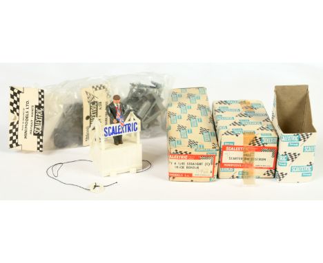Scalextric Vintage pair Accessories group (1) E303 Starter On Rostrum with pullcord &amp; flag - also with scarce packing pie