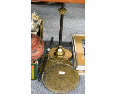 Late 19th century brass and oak scales 