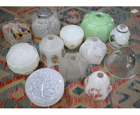 Twelve various Art Deco and other glass light shades (12)
