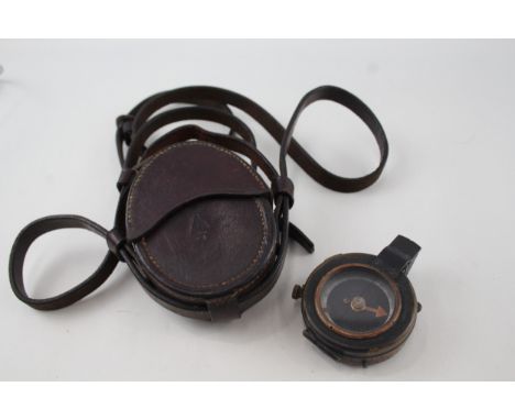 WW1 1918 Dated British Military Compass &amp; Leather Case Verners Pattern F-L 