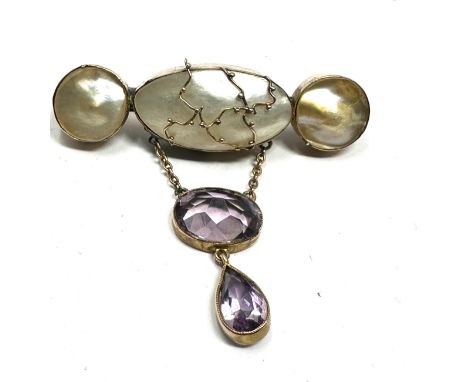 9ct gold Baroque Pearl &amp; amethyst drop brooch measures approx 4.8cm wide 4.2cm drop weight 10.6g 