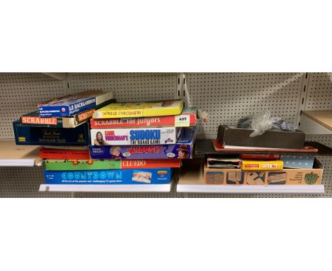 Quantity of vintage toys and games.