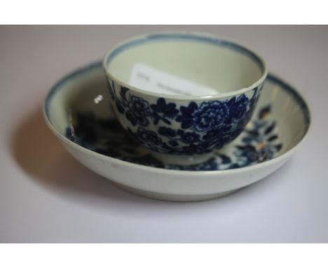 Worcester blue & White printed "Fence" pattern teabowl and saucer, circa 1775, good condition