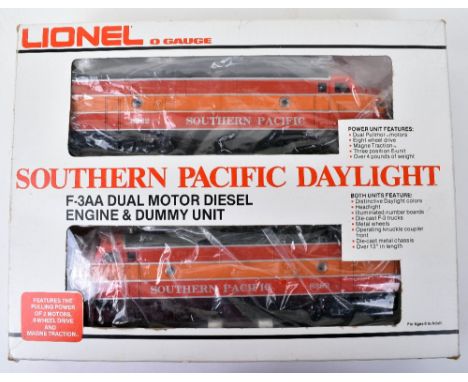Boxed 0 gauge 3-rail Lionel Southern Pacific Daylight Diesel Engine and Dummy unit, F-3AA Dual motor Diesel engine and Dummy 