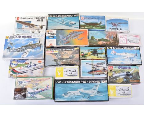 Quantity Of Plastic Aircraft Construction Kits, including: 1:72nd scale Williams Bros Boeing 247, Hawk Jet Prop Viscount, How