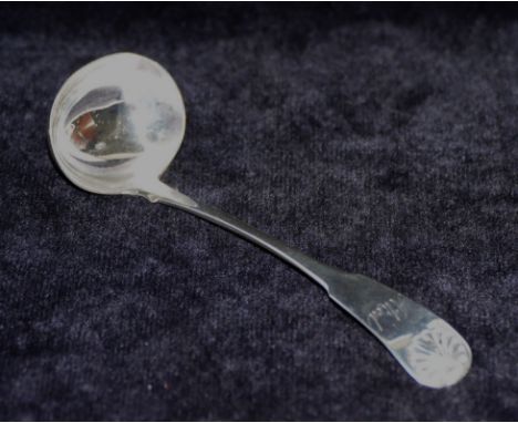 A George IV Scottish silver fiddle and shell pattern toddy ladle, Edinburgh 1820, 0.77ozt, 23.9g, 14.8cm long   CONDITION REP