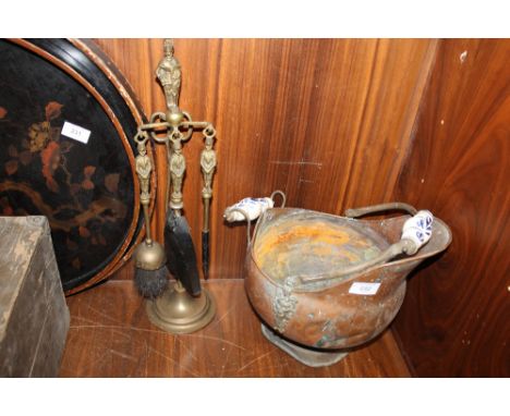 A VINTAGE COPPER COAL SCUTTLE & BRASS FIRE IRONS, FIRESIDE SET WITH STAND