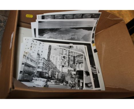A BOX OF VINTAGE BLACK & WHITE PHOTOGRAPHS