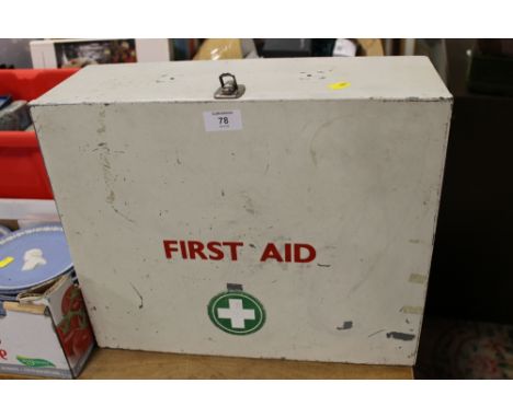 A VINTAGE METAL FIRST AID BOX